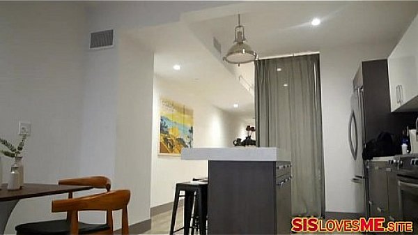 Elizabeth jolie meets her stepbro for the first time in quite an odd situation 