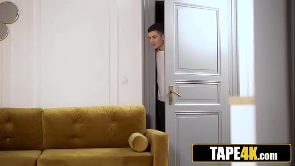 Nonton Sightless Seductress Tricks And Treats With Young Stud thumbnail