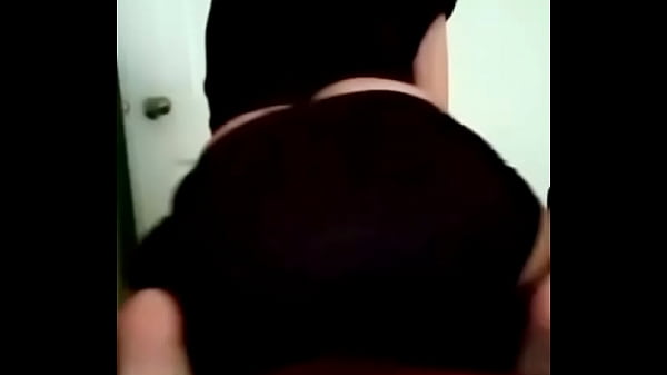 Nonton Twerking thumbnail