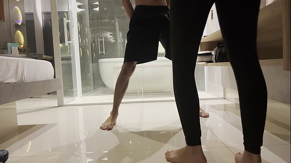 Nonton Pretty Feet And Leggings To Kick You Pov (4k) thumbnail