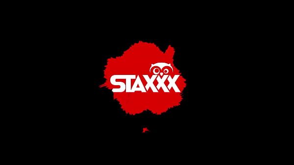 Play MP4 - BBW brunette has interracial sex on the couch