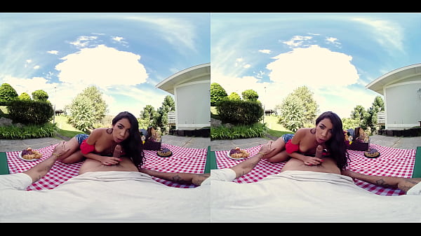 Play MP4 - She Wants Picnic&comma; I Give Her a Creampie - Virtual Real Porn