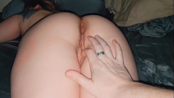 Play MP4 - Getting fingered from behind in bed&excl;