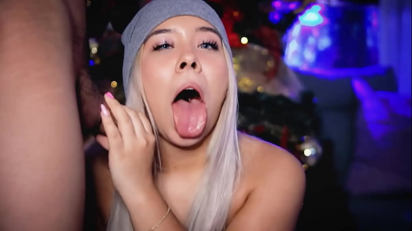 Nonton College Blonde Is Fucked By Her Boyfriend While They Record A Porn Video And Broadcast On A Webcam Show thumbnail