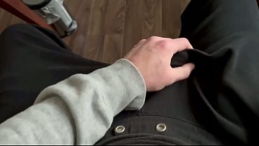 Erk&auml;lteter Daddy Wichst Langsam Im Chefsessel - Phantomgentx thumbnail