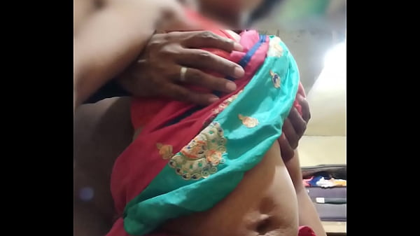 Indian ass fucked in saree from behind. 