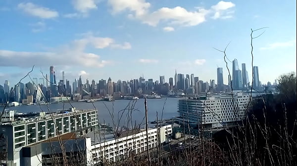 Mu&ntilde;eca Linda Se Ba&ntilde;a Y Me Muestra thumbnail