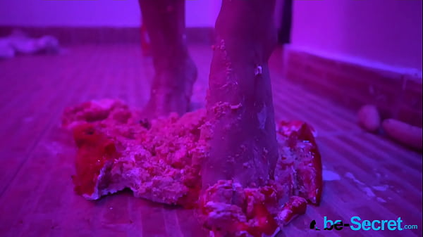 BeSecret Yes Iknow don t playwith money and_food buttoday it s an exceptional situation andif you_want to_know This cake felt after my sexual action even_better