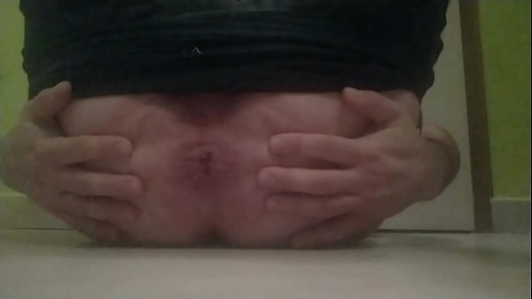 Egyed&uuml;l a fenekem ujjaz&aacute;sa 