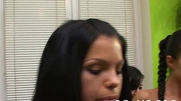 Lesbian and str8 group 