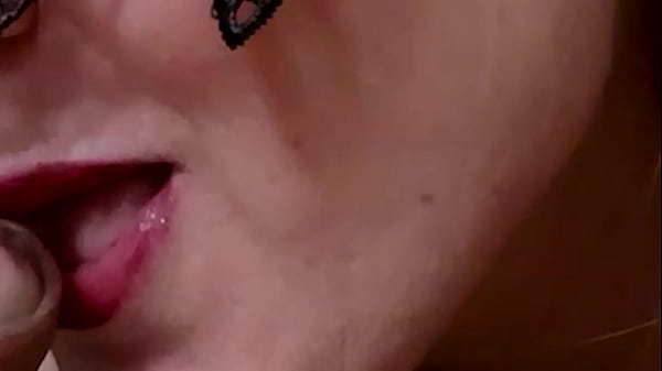 Blowjob and handjob in golden gloves 