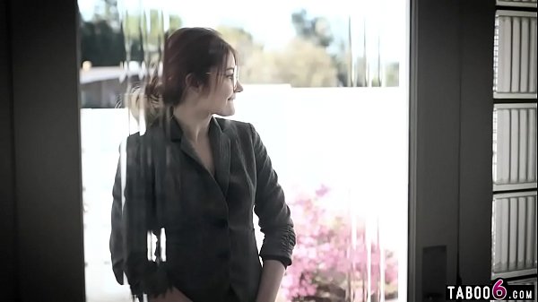 Play MP4 - Plastic surgeon tricks innocent teen into fucking him