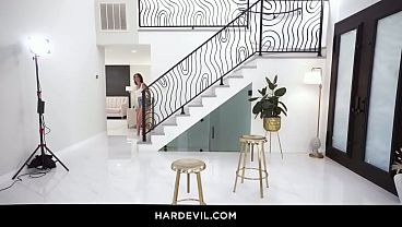 Nonton Kitt Jones Turns Up The Heat: From Street Style To Seductive Lingerie And A Wild Audition Filled With Intense Anal Fun And Rough Passionate Moments thumbnail