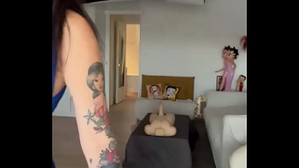 J&rsquo;ai post&eacute; cette petite vid&eacute;o ce matin sur instagram sans remarquer un petit d&eacute;tail je viens de l&rsquo;enlever par p 