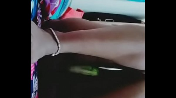 Mastrubate her self with kheera