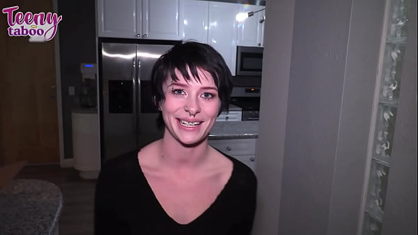 Neighbors Daughter Kitty Lynn Gets Fucked And Creampied After Lockout thumbnail