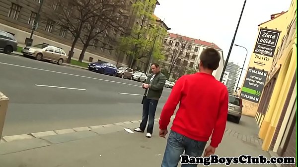 Euro amateur cocksucked by this sugerdaddy 