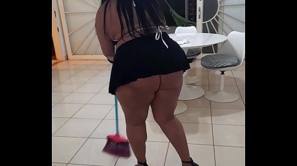 Play MP4 - Pamela Ferrary sendo dom&eacute;stica e metendo com o Patr&atilde;o