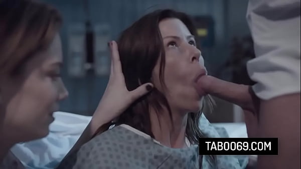 Hotmilf Alexis Fawx and teen BobbiDylan getting their pussies destroyed by a stud