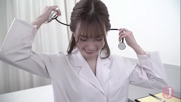 Play MP4 - Too sexy female doctor&comma; Akari Mitani
