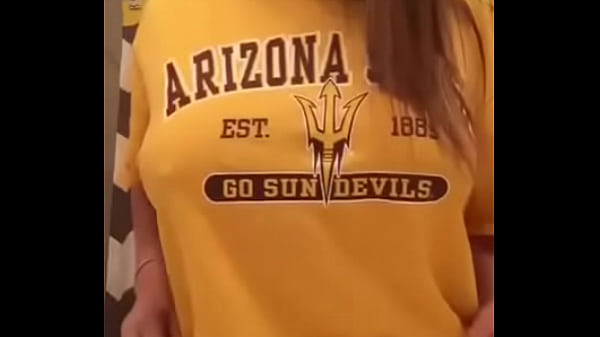 Nonton B & B thumbnail