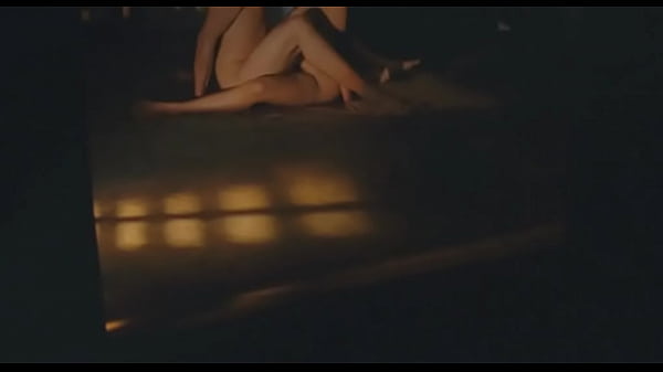 Play MP4 - Bengali actress Rii Sen's nude scene