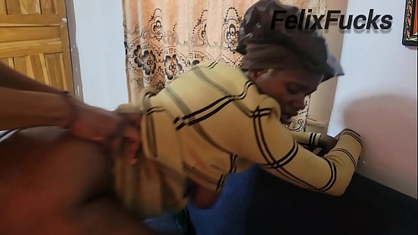 Fucking a delivery girl that also work as hook up girl is super amazing experience