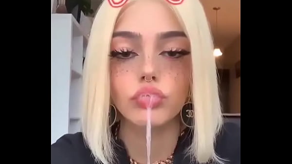 الوسخه في قلبي وفي عيني 