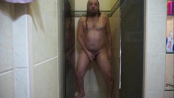 Play MP4 - BLUEZAO SENSUALIZANDO NO BANHO AO SOM DE I'M TOO SEXY