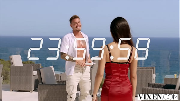 Play MP4 - VIXEN Luscious hottie Rae spends 24 wild hours with Chris