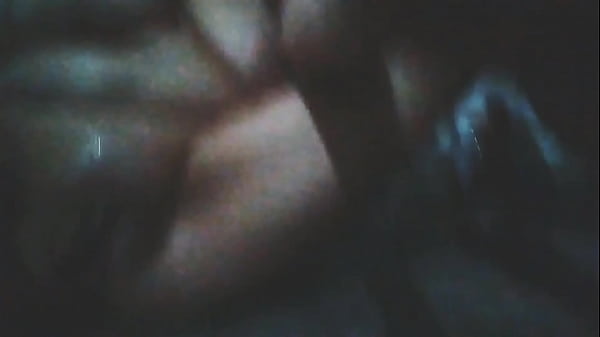 Play MP4 - Uma palhinha da gozada num banheiro bem clandestino  SS