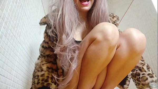 Play MP4 - this useless micro man will become my fart-filter &lpar;giantess fetish&rpar;