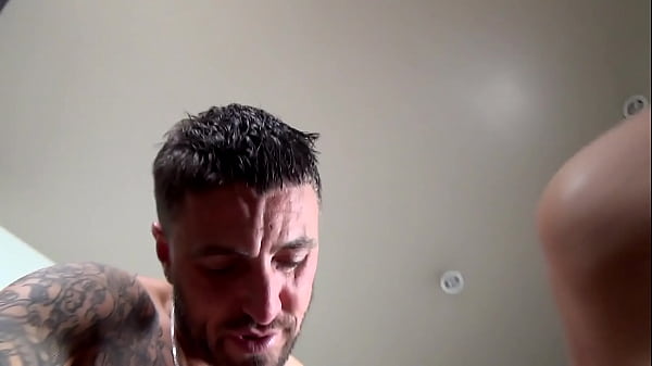 Play MP4 - Trailer &vert; Hot sportsman gives his wet ass to Mathieu Ferhati