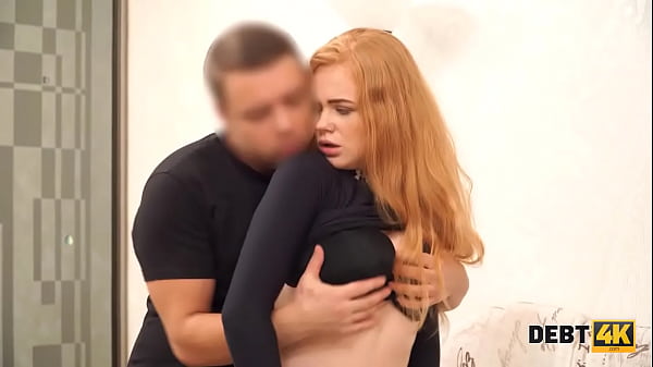 Play MP4 - DEBT4k&period; La baise est une punition qui attend la serveuse russe boucl&eacute;e