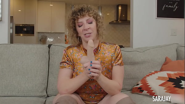 Bouncing butt cougar sara jay fucks her smallest sex toy