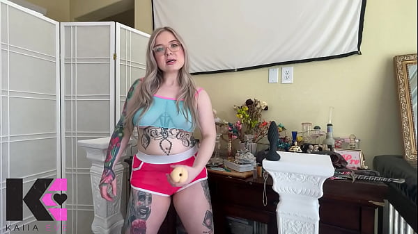 Horny gooner programming to handhump plug & pump for goddess 