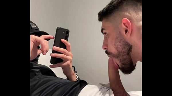 H&eacute;tero Jogador De Futebol Pauzudo Mete No Sigilo At&eacute; Gozar. thumbnail