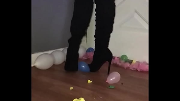 Latex high heel trample 