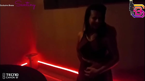 Play MP4 - Adoro ver minha esposa sendo arrombada por pau grande - SONHO DE CORNO