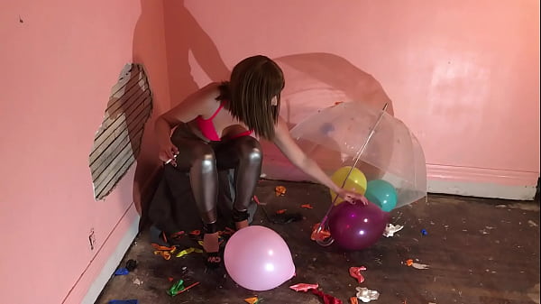 Play MP4 - My Fetish&quest;  Im A Balloon Popping Bitch&excl;&excl;&excl; Hahahaha&excl;&excl;&excl; HD MP4