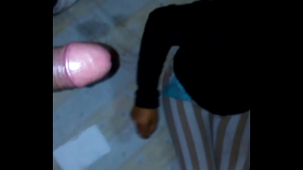 Play MP4 - Karina mamando y tragando semen 1&sol;3