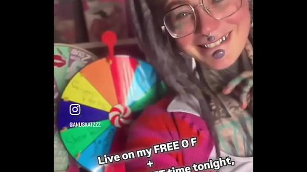 I will be LIVE CAMing tonight, tomorrow and Friday ️Join me and let us have some fun ? 