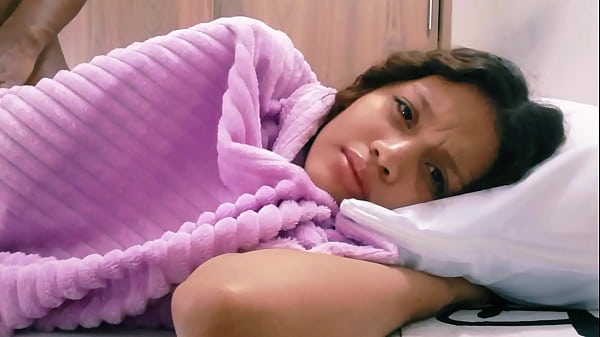 Play MP4 - How can he do this to his stepsister&quest; Sharing a bed with stepbrother