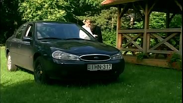 Nonton A Perfect Ass To Break On The Lawn thumbnail