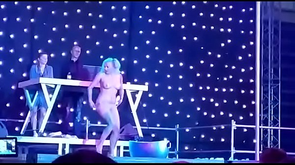 Golden Diamond strip show_Erotic Festival_2019