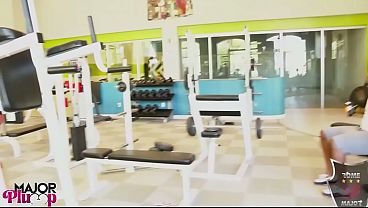 Gym lifting day leads to kitchen counter bbc face cum plea