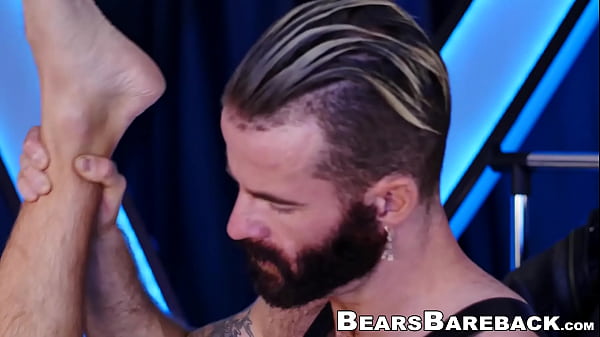 Handsome stud slamming tight anal hole 