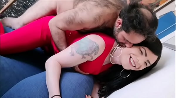 Play MP4 - Horny Man take shemale Giovanna garbi