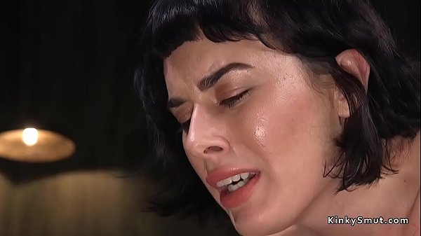 Wet brunette pounds cunt with_machine