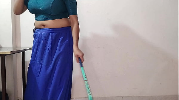 Play MP4 - भारतीय कामवाली बाई के साथ साब जी ने छेड़छाड़ की&comma; हॉट देसी नौकरानी XXXX सेक्स मालिक के साथ